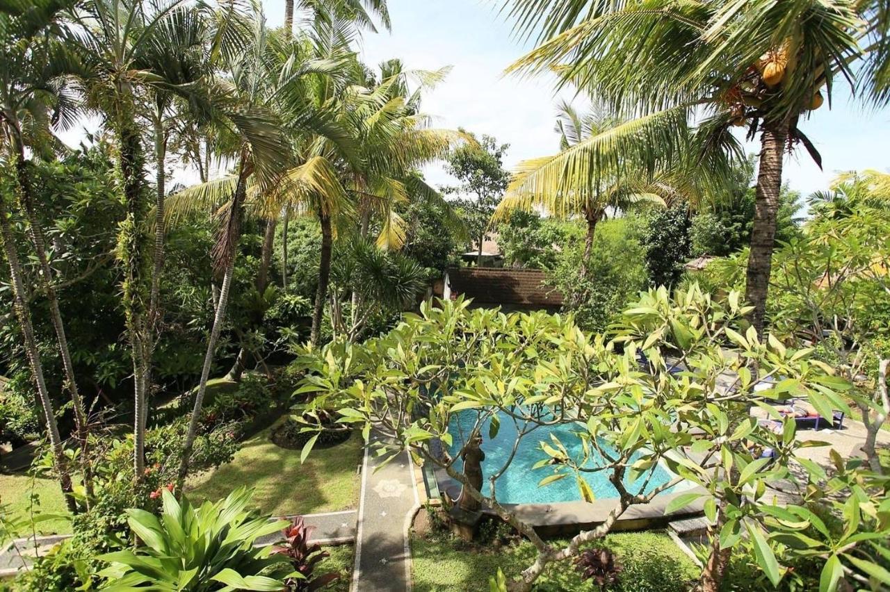 Hotel White House Ubud Esterno foto