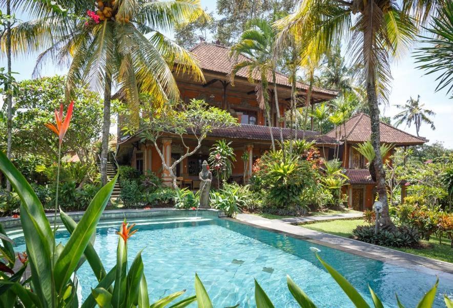 Hotel White House Ubud Esterno foto